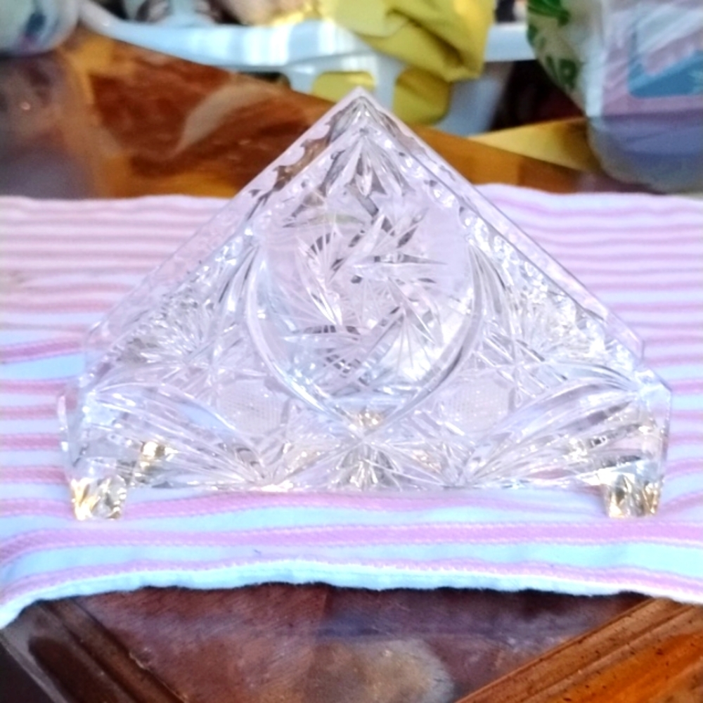 Vintage Pinwheel Crystal Napkin Holder